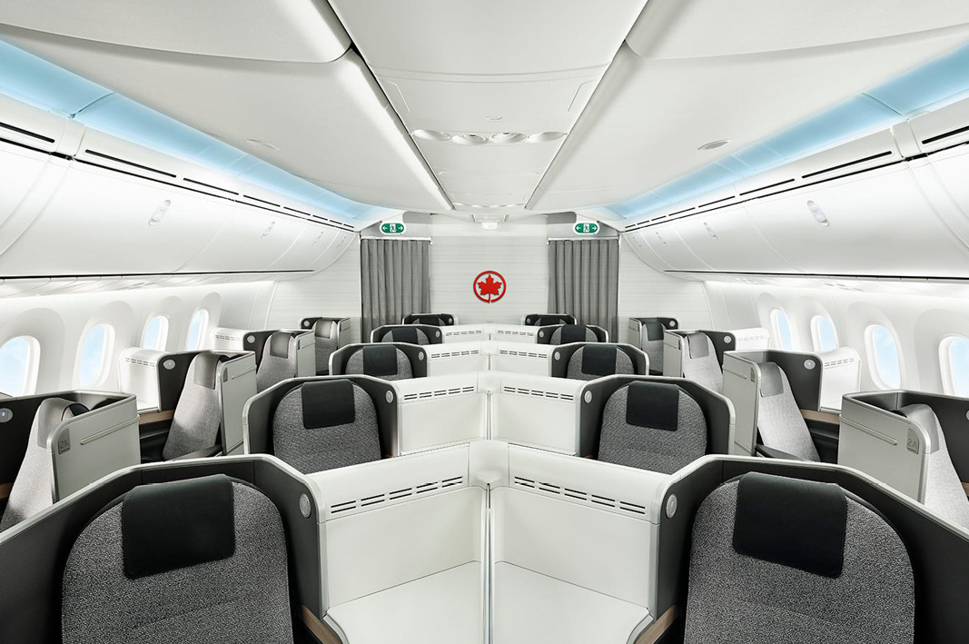  Air Canada's reverse herringbone layout in Signature Class