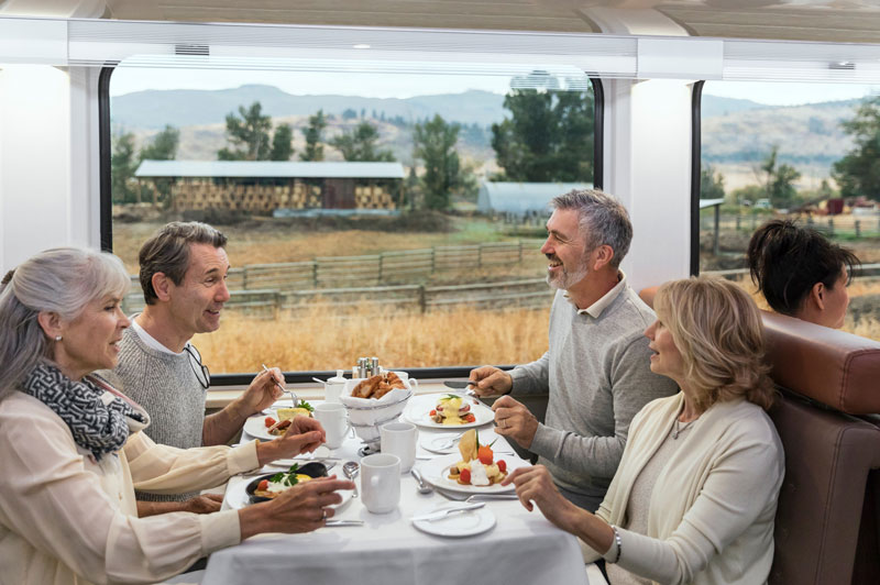 Onboard GoldLeaf Service Dining